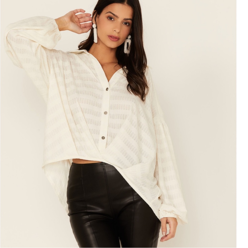 Skies are Blue WOMEN'S TEXTURED SHADOW STRIPE DRAPEY SHIRT